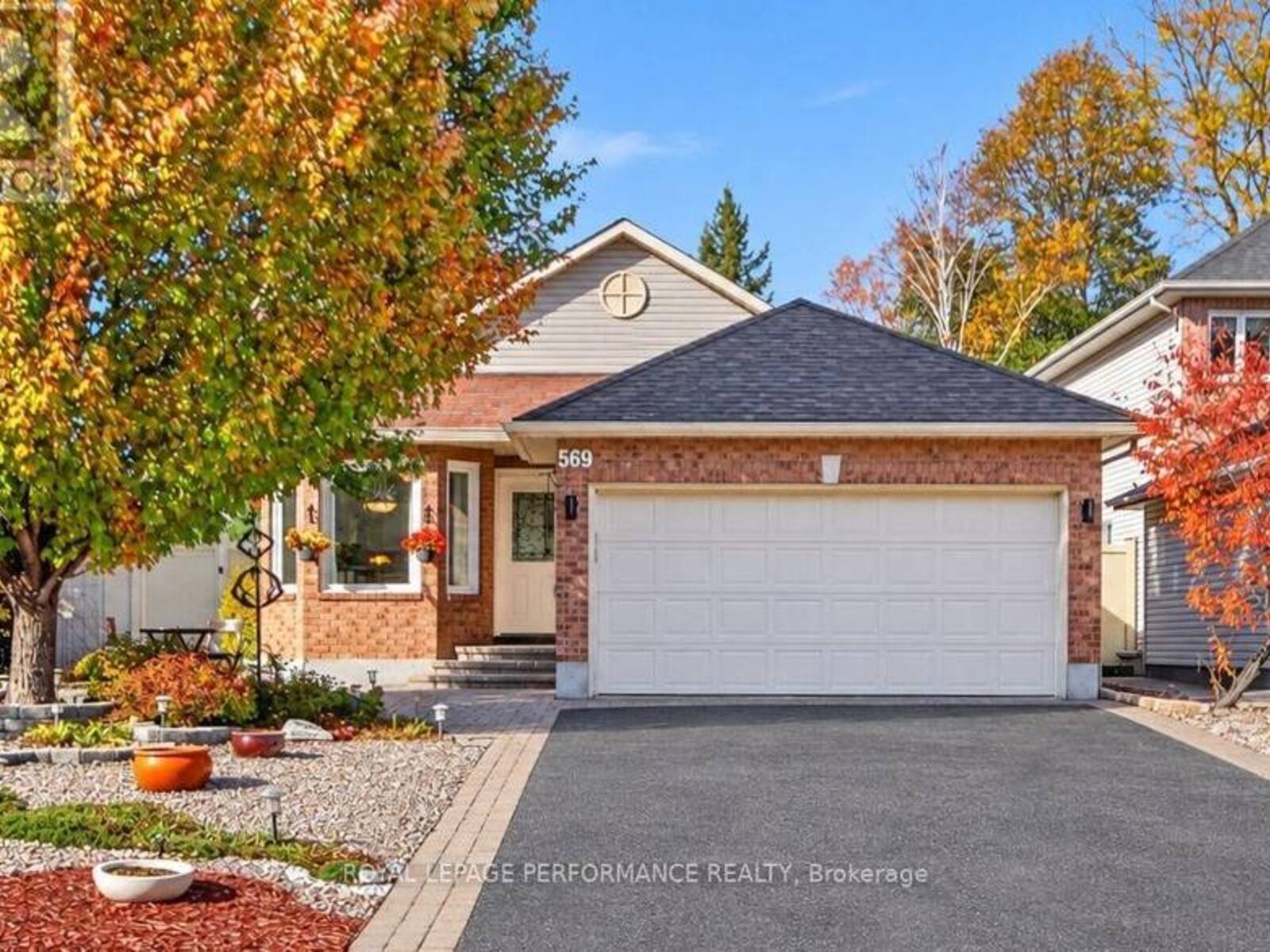 569 PRINCESS LOUISE DRIVE, Ottawa, Ontario K4A 1Z1