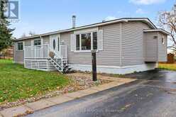 3 OTTERDALE CRESCENT | Smiths Falls Ontario | Slide Image Three