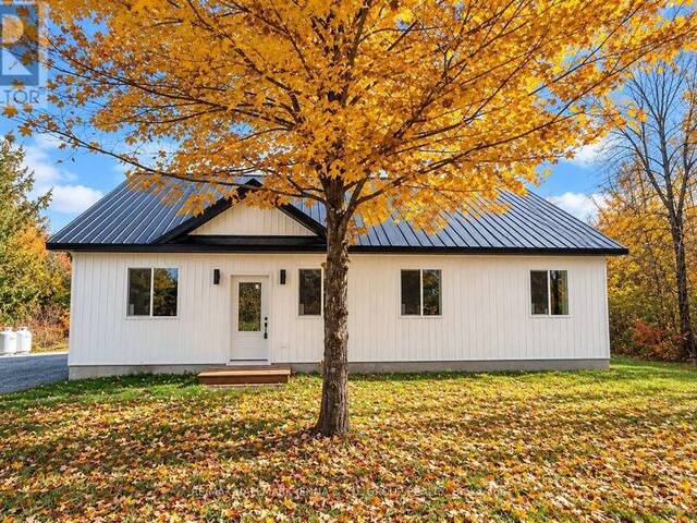5498 HINCHINBROOKE ROAD South Frontenac Ontario, K0H 2W0 - 3 Bedrooms Home For Sale