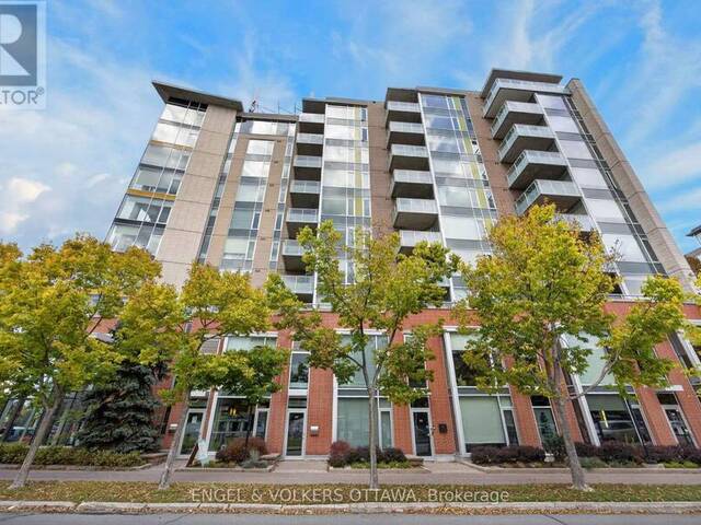 703 - 401 GOLDEN AVENUE Ottawa Ontario, K2A 1H4 - 2 Bedrooms Condo For Sale
