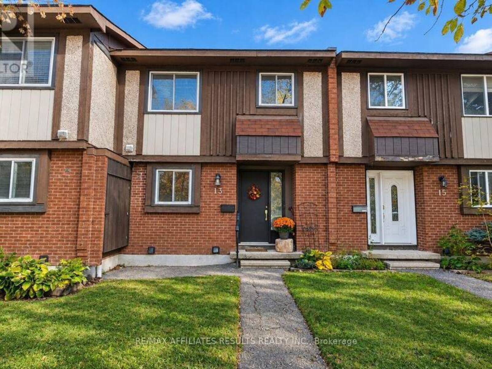 48 - 13 PICKFORD DRIVE, Ottawa, Ontario K2L 2C1