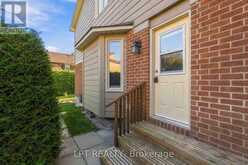 36 DEER MOSS TRAIL | Ottawa Ontario | Slide Image Thirty-one