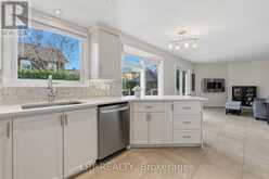 36 DEER MOSS TRAIL | Ottawa Ontario | Slide Image Eight