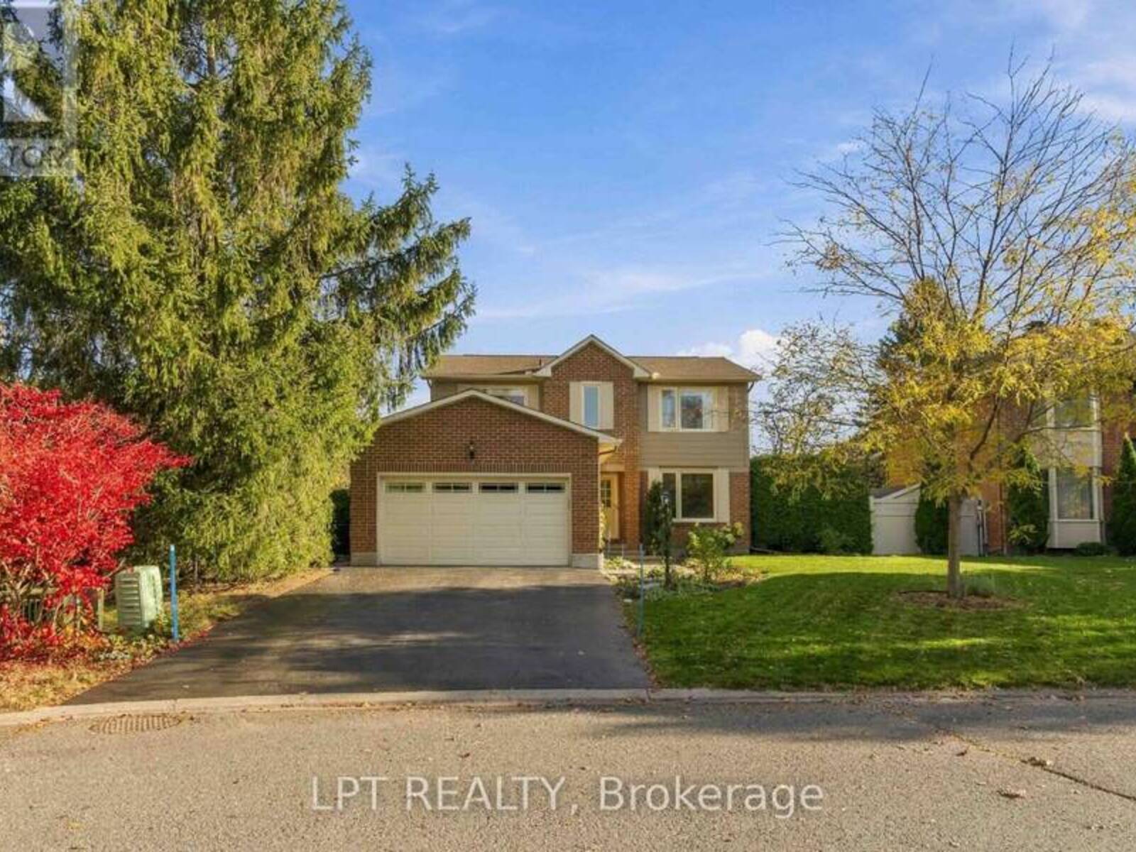36 DEER MOSS TRAIL, Ottawa, Ontario K2S 1C9