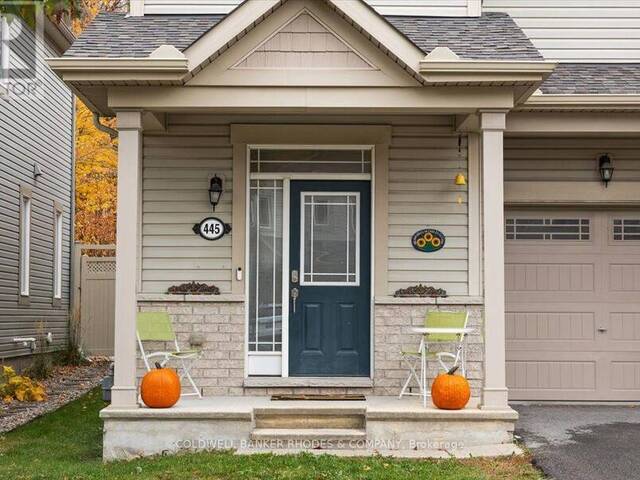 445 MEADOWBREEZE DRIVE Ottawa Ontario, K2M 2T6 - 3 Bedrooms Home For Sale