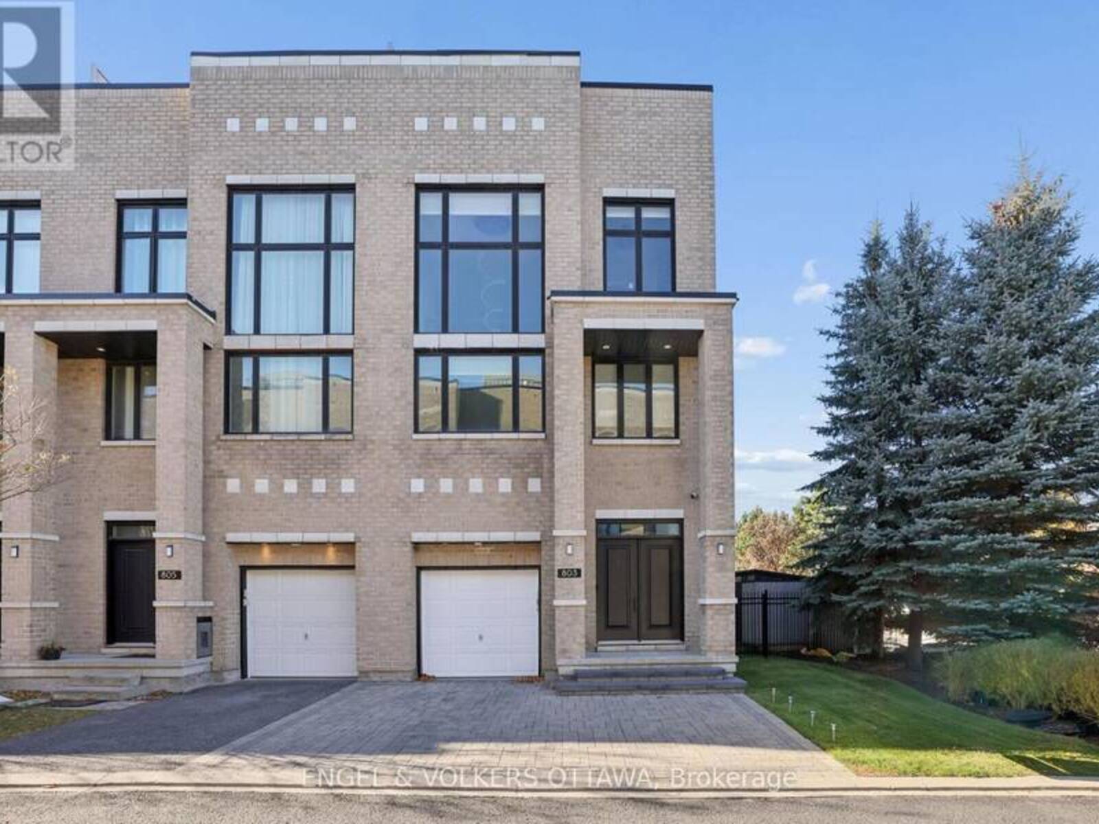 803 PETRA PRIVATE, Ottawa, Ontario K2T 0G3