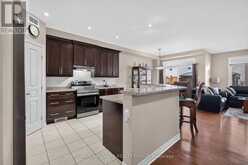 147 WHISPERING WINDS WAY | Ottawa Ontario | Slide Image Eight