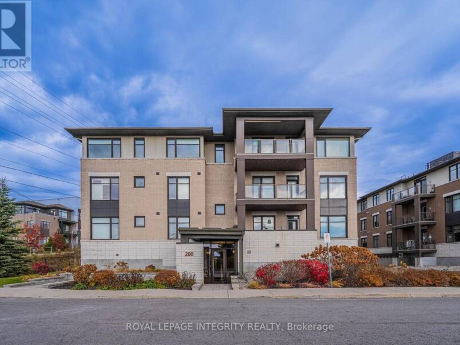 303 - 200 GUELPH PRIVATE, Ottawa, Ontario K2T 0J8