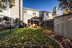 33 SHEARER CRESCENT | Ottawa Ontario | Slide Image Thirty-three