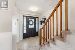 206 MISTRAL WAY | Ottawa Ontario | Slide Image Four