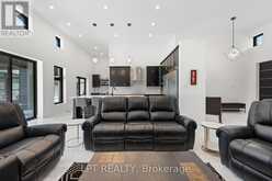 8168 COOPER HILL ROAD | Ottawa Ontario | Slide Image Twelve