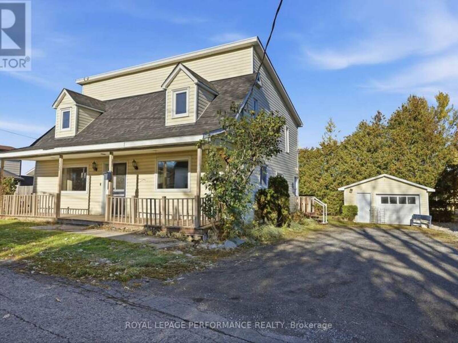 15 SECOND STREET, North Stormont, Ontario K0A 1R0