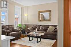 993 LINARIA WALK | Ottawa Ontario | Slide Image Three