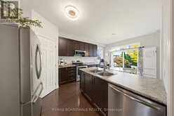 550 SUNLIT CIRCLE | Ottawa Ontario | Slide Image Twelve
