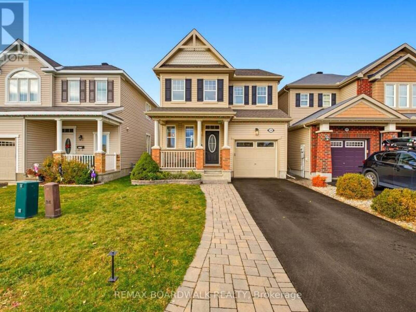 550 SUNLIT CIRCLE, Ottawa, Ontario K4A 0V4