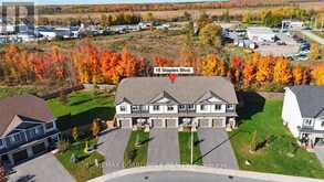 18 STAPLES BOULEVARD | Smiths Falls Ontario | Slide Image Forty