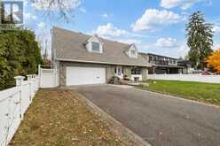 937 DRESDEN CRESCENT | Ottawa Ontario | Slide Image Two