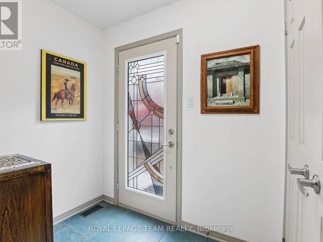 11 CRAFTSMAN PRIVATE Ottawa Ontario, K1Y 4W9 - 2 Bedrooms Home For Sale