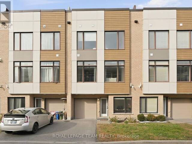 313 FOLIAGE PRIVATE Ottawa Ontario, K2H 0C5 - 2 Bedrooms Home For Sale