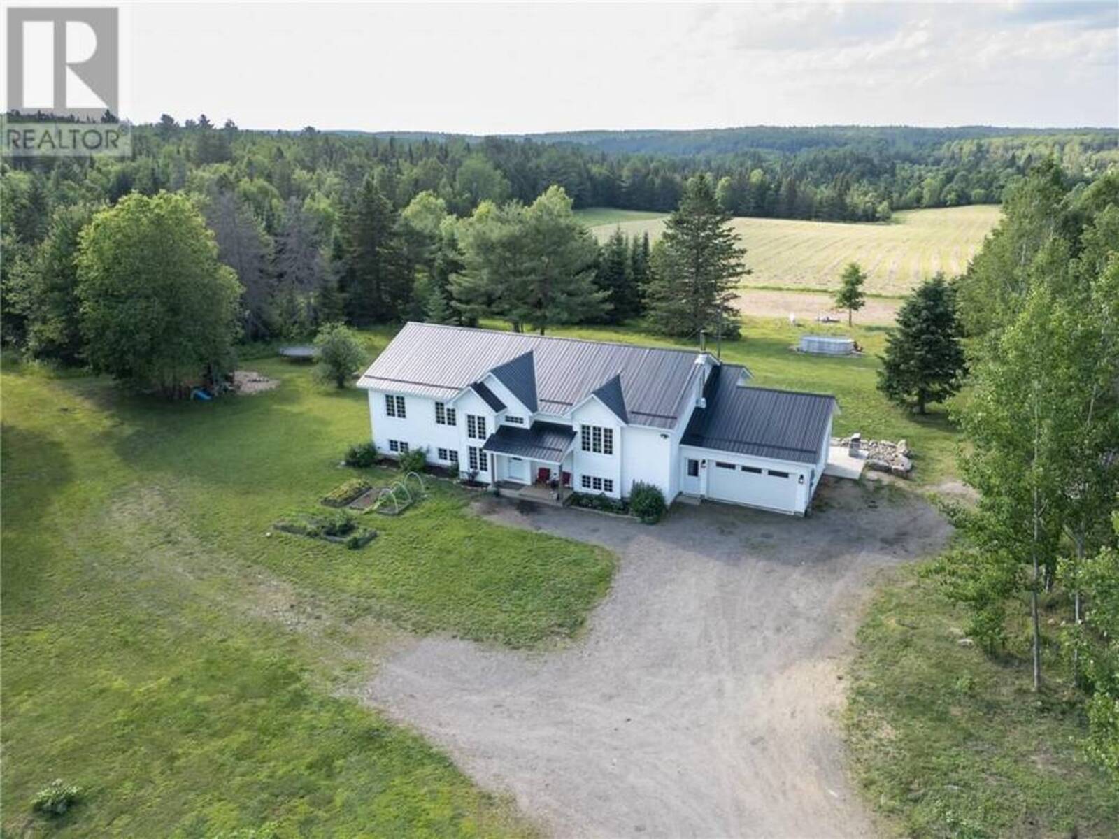 1870 SANDY BEACH ROAD, Pembroke, Ontario K8A 6W8