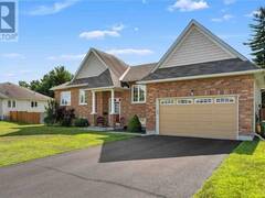 8 BEDARD BOULEVARD Petawawa Ontario, K8A 0B7