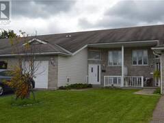 432 MAYHEW STREET Renfrew Ontario, K7V 4L3