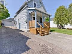 52 QUEEN STREET Renfrew Ontario, K7V 2A6