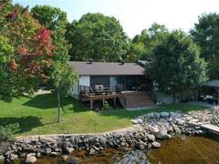 22 ROBIN LANE Killaloe Ontario, K0J 2A0