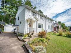 42 RUTHERFORD AVENUE Deep River Ontario, K0J 1P0