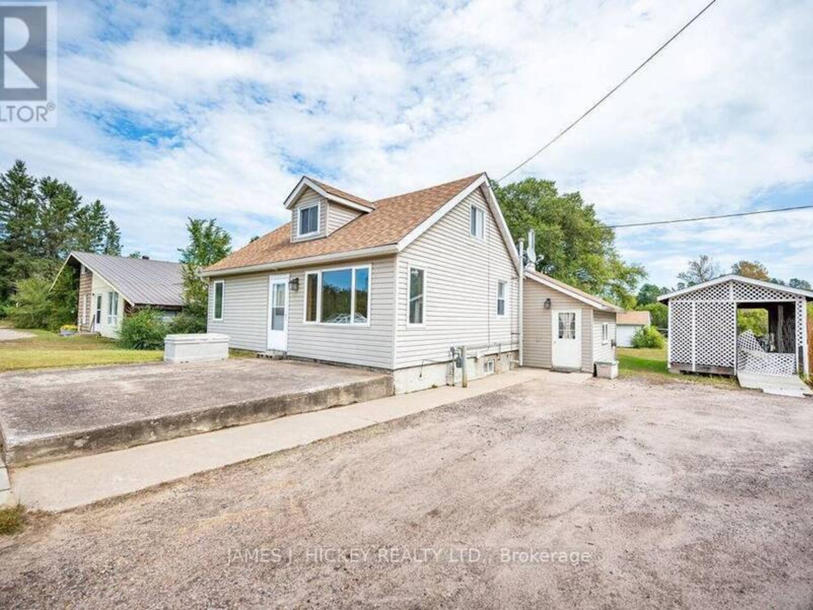 33016 HIGHWAY 17, Deep River, Ontario K0J 1P0