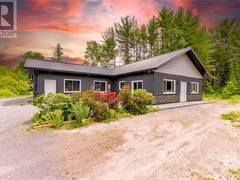 39592 HWY 41 HIGHWAY Pembroke Ontario, K8A 6W4