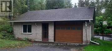 324 RANTZ ROAD | Petawawa Ontario | Slide Image Three