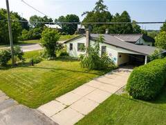 338 BARNET BOULEVARD Renfrew Ontario, K7V 2M7