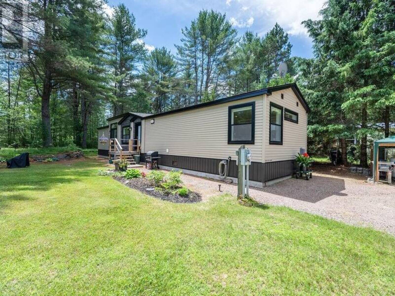 23 HUNTERS RUN LANE, Chalk River, Ontario K0J 1J0