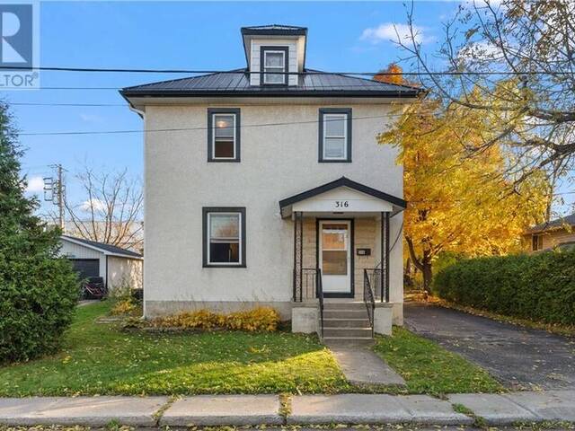 316 HARRY STREET Renfrew Ontario, K7V 3E3