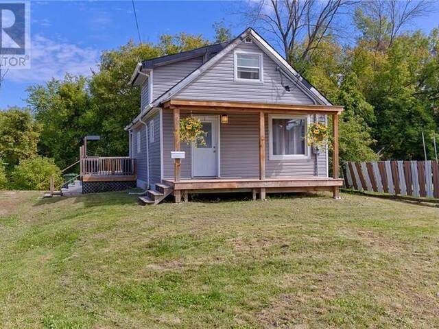 295 JULIEN STREET Pembroke Ontario, K8A 3P6