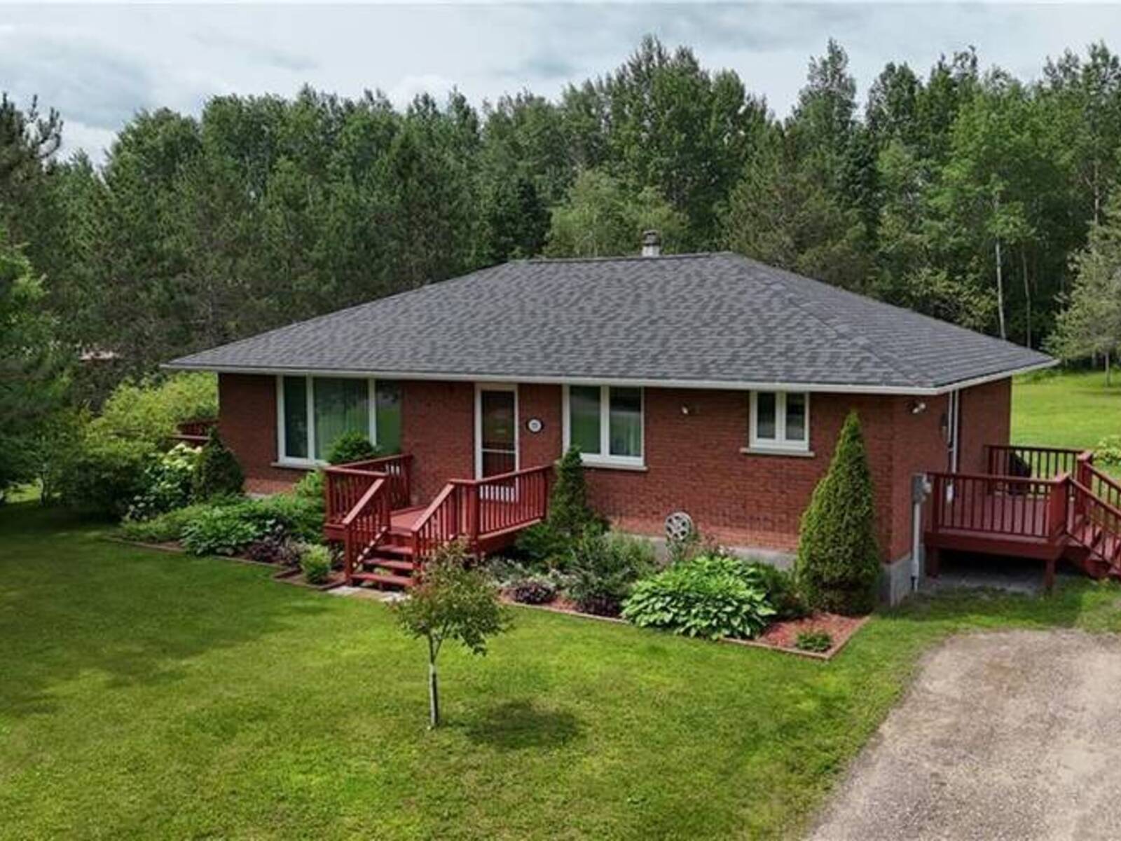 125 GRIFFITH WAGNER ROAD, Golden Lake, Ontario K0J 1X0