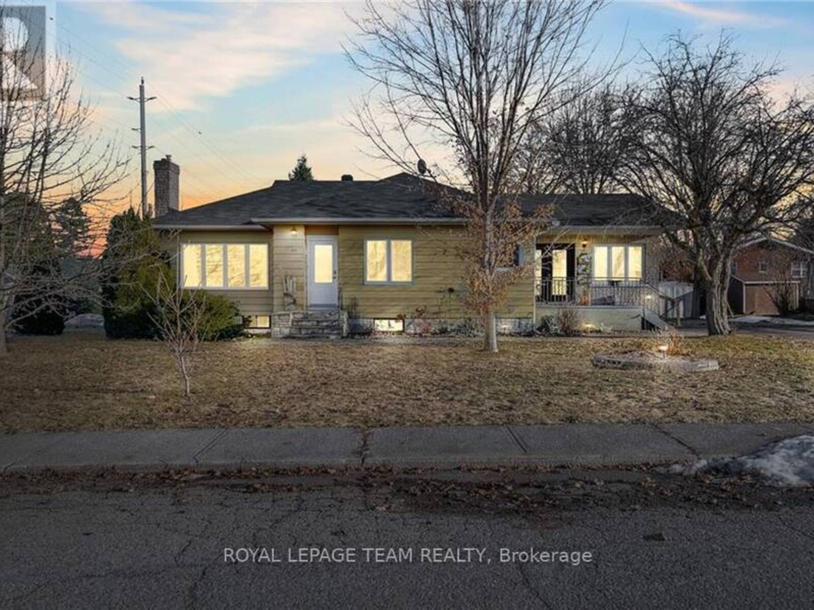 127 GRANT BOULEVARD, Renfrew, Ontario K7V 2P3