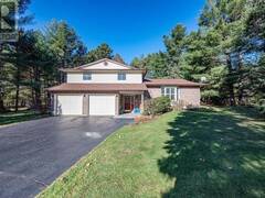 6 DEREK DRIVE Petawawa Ontario, K8H 3L8