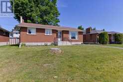 246 BASSWOOD AVENUE | Renfrew Ontario | Slide Image Twelve