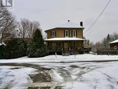 27 MEADOW STREET Whitewater Region Ontario, K0J 1K0