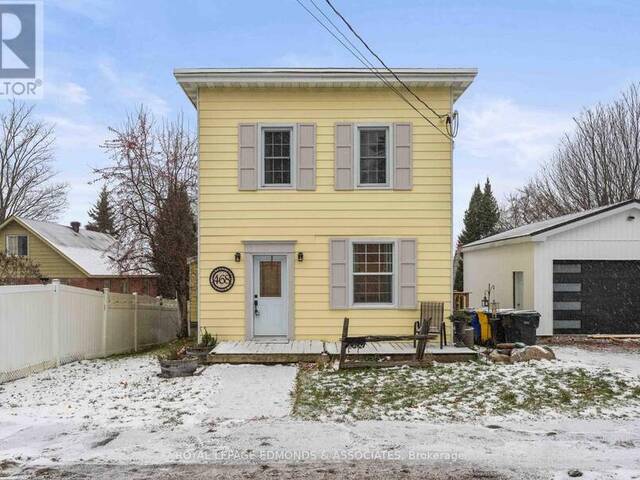 468 CENTRE STREET Pembroke Ontario, K8A 1J8