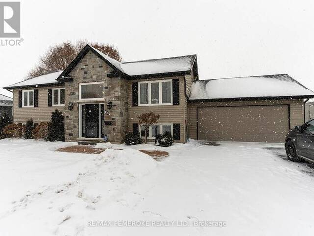 10 ROBERTSON DRIVE Whitewater Region Ontario, K0J 1C0