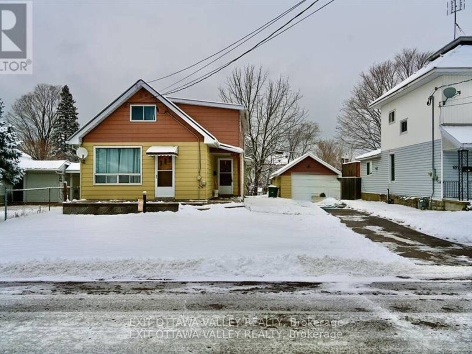 701 FISCHER STREET, Pembroke, Ontario K8A 6K4