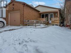 71 STABLE WAY Ottawa Ontario, K2M 1A8