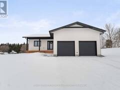 7 MAPLEVIEW COURT Whitewater Region Ontario, K0J 1C0