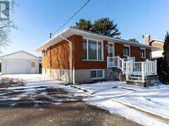 536 LARK STREET Pembroke Ontario, K8A 4J8