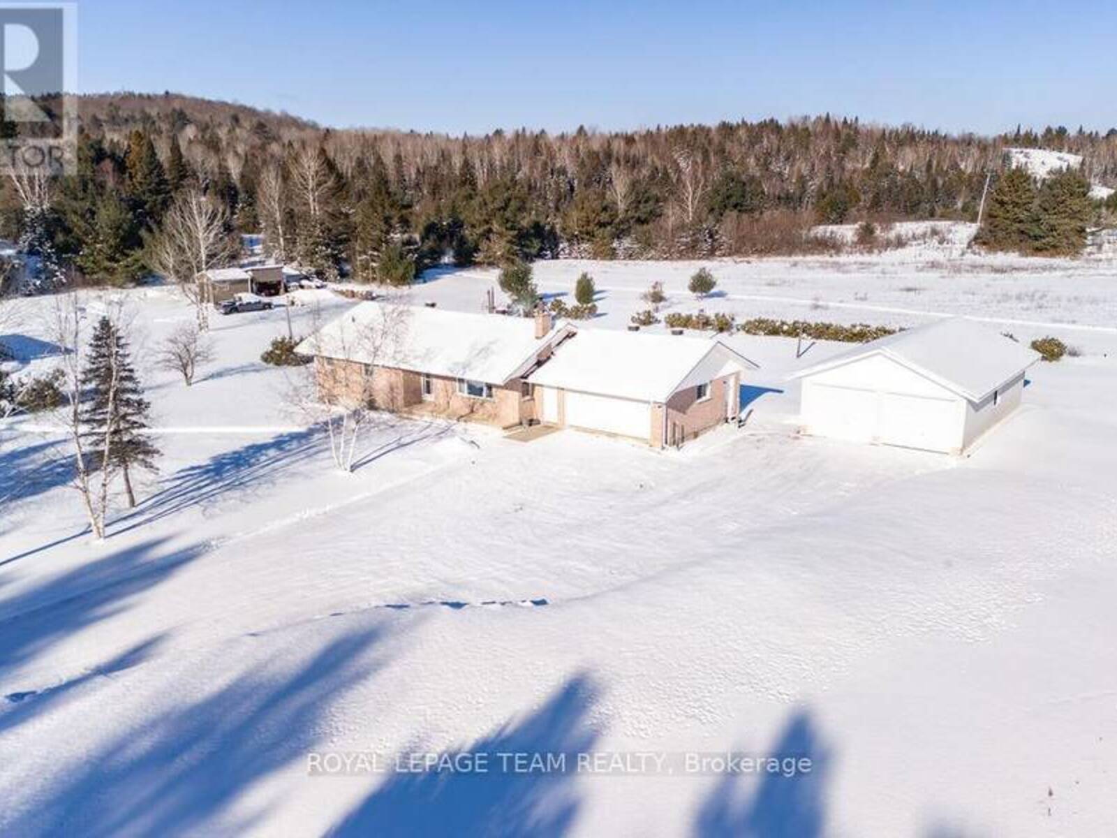 48 PIONEER ROAD, Madawaska Valley, Ontario K0J 1B0