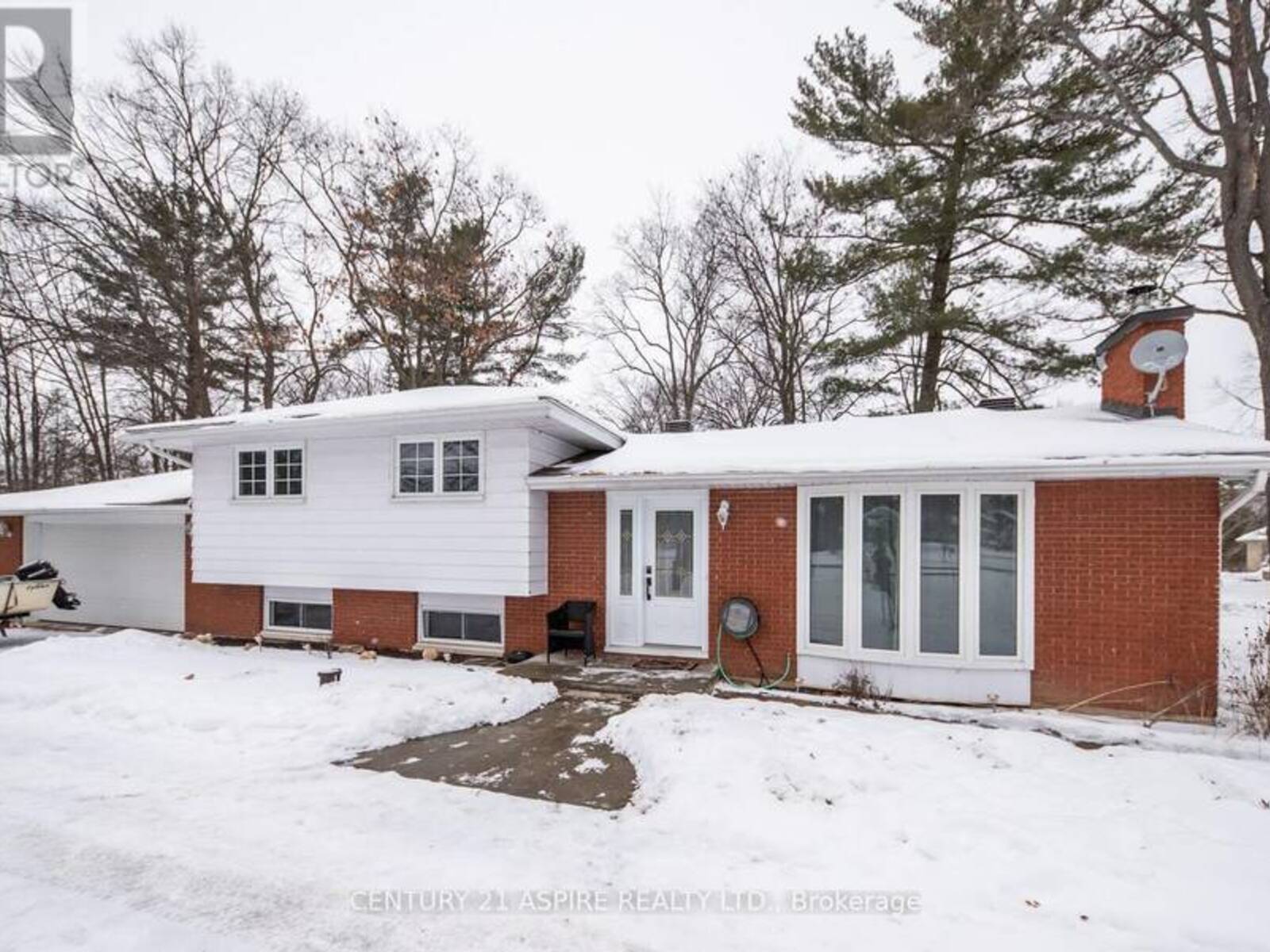 58 COTNAM STREET, Pembroke, Ontario K8A 6W2