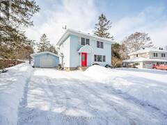 8 TWEEDSMUIR PLACE Deep River Ontario, K0J 1P0